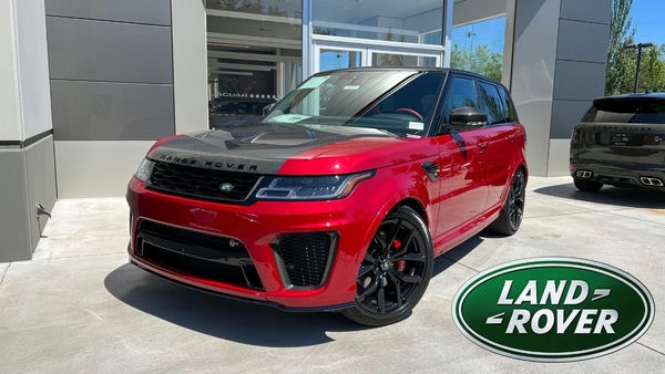 Land Rover Range Rover Sport SVR angle 3